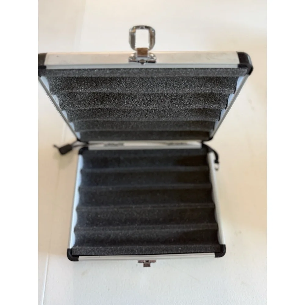 Aluminum Travel Cigar Case With Foam Insert
